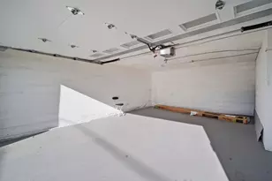 14644 Saturn Dr, San Leandro, CA 94578 - Photo 32