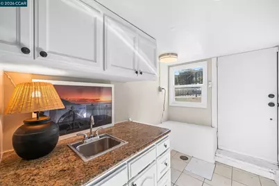 3649 Shone Ave, Oakland, CA 94605 - Photo 16
