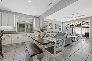 1589 Friendly St, Manteca, CA 95337 - Photo 10