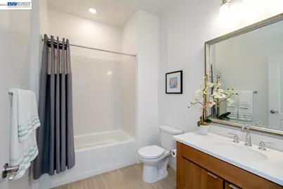 2885 Tradewind Dr, Alameda, CA 94501 - Photo 32