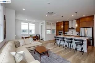 2885 Tradewind Dr, Alameda, CA 94501 - Photo 1