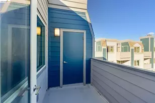 6400 Christie Ave, Emeryville, CA 94608 - Photo 10