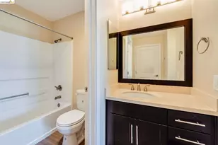 6400 Christie Ave, Emeryville, CA 94608 - Photo 12