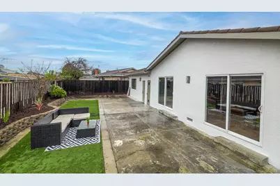 14381 Trinidad Rd, San Leandro, CA 94577 - Photo 18