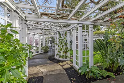 15 Olive Ave, Piedmont, CA 94611 - Photo 54