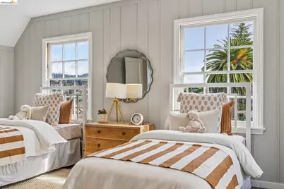 15 Olive Ave, Piedmont, CA 94611 - Photo 34