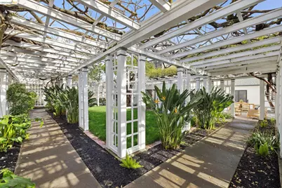 15 Olive Ave, Piedmont, CA 94611 - Photo 58