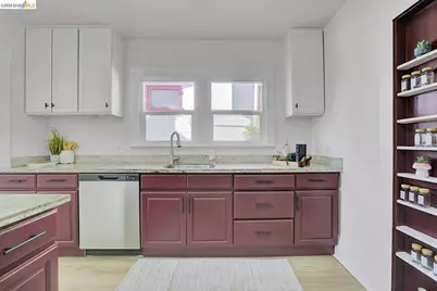 5718 Adeline St, Oakland, CA 94608 - Photo 8