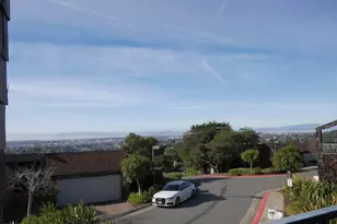 10 Sereno Cir, Oakland, CA 94619 - Photo 32