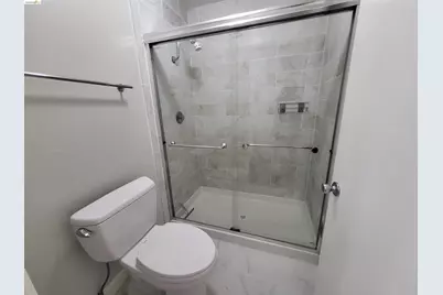 10 Sereno Cir, Oakland, CA 94619 - Photo 24