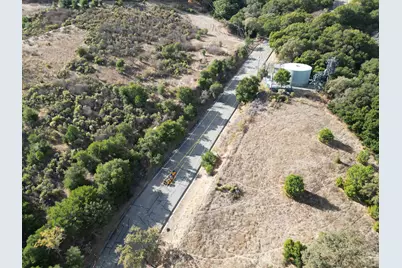 3984 Foothill Rd, Pleasanton, CA 94588 - Photo 10