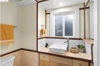 328 Glendale Avenue, Oakland, CA 94618 - Photo 34