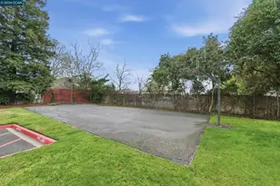 1213 Camino Corto, Rohnert Park, CA 94928 - Photo 48