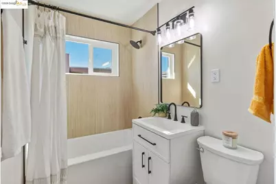 2956 Mullens Dr, Richmond, CA 94806 - Photo 20