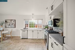 880 Madigan Ave, Concord, CA 94518 - Photo 8