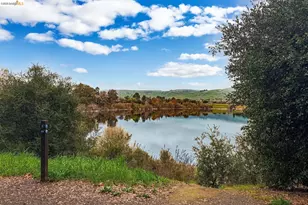 36957 Reynolds Dr, Fremont, CA 94536 - Photo 40