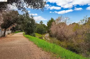 36957 Reynolds Dr, Fremont, CA 94536 - Photo 38