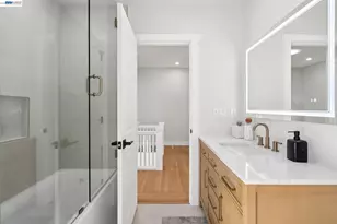 800 Trestle Glen Rd, Oakland, CA 94610 - Photo 28