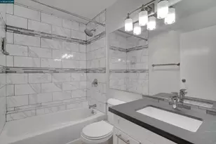 300 3rd St, San Francisco, CA 94107 - Photo 12