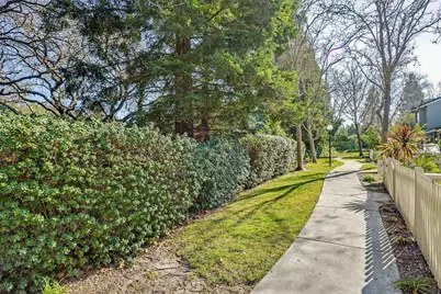 7444 Oxford Cir, Dublin, CA 94568 - Photo 30