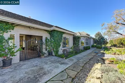 5475 Ferseyna Way, Valley Springs, CA 95252 - Photo 10