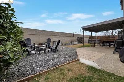 385 Farmington Cir, Roseville, CA 95678 - Photo 8