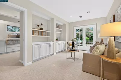 5906 Bruns Ct, Oakland, CA 94611 - Photo 22