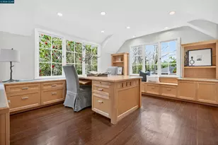 5906 Bruns Ct, Oakland, CA 94611 - Photo 16