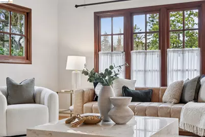 741 Grosvenor Pl, Oakland, CA 94610 - Photo 8