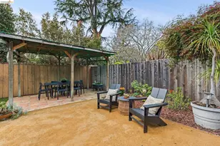 2465 Alida St, Oakland, CA 94602 - Photo 30