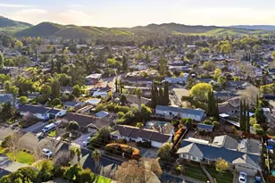 1367 Yosemite Cir, Clayton, CA 94517 - Photo 40