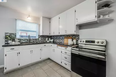 1815 Pine St, Livermore, CA 94551 - Photo 12