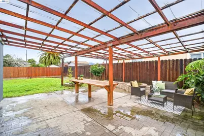 1497 Via Manzanas, San Lorenzo, CA 94580 - Photo 22
