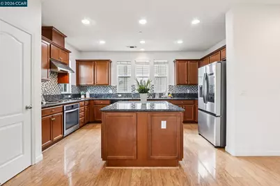 6759 Mariposa Ln, Dublin, CA 94568 - Photo 12