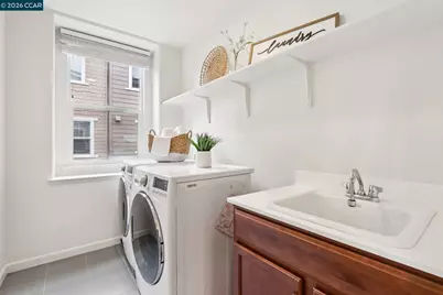 6759 Mariposa Ln, Dublin, CA 94568 - Photo 18