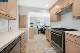 2036 Rockne Dr, Concord, CA 94518 - Photo 10