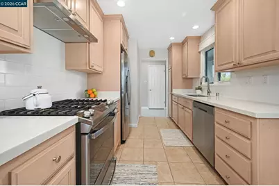 2036 Rockne Dr, Concord, CA 94518 - Photo 8