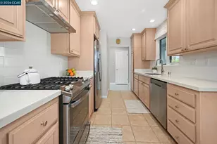 2036 Rockne Dr, Concord, CA 94518 - Photo 8