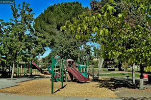 2036 Rockne Dr, Concord, CA 94518 - Photo 34