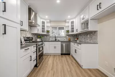 4535 Lobos Ave, San Jose, CA 95111 - Photo 8