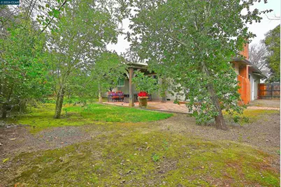 1812 Baldwin Dr, Concord, CA 94519 - Photo 38