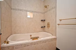 100 Gaven St, San Francisco, CA 94134 - Photo 26