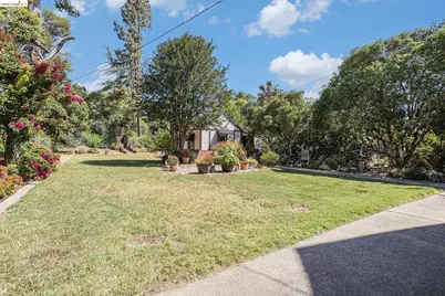 1545 Walnut Street, Stockton, CA 95203 - Photo 2