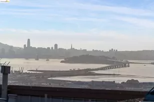 11 Hawks Hill Ct, Oakland, CA 94618 - Photo 30