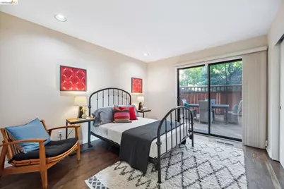 11 Hawks Hill Court, Oakland, CA 94618 - Photo 52