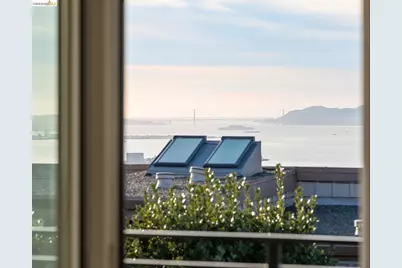 11 Hawks Hill Court, Oakland, CA 94618 - Photo 12