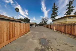 220 Kingston Ln, Modesto, CA 95354 - Photo 14