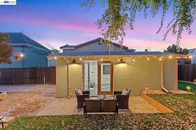 968 62nd St, Oakland, CA 94608 - Photo 30