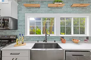 968 62nd St, Oakland, CA 94608 - Photo 18