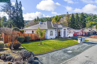 640 Brackman Lane, Martinez, CA 94553 - Photo 2